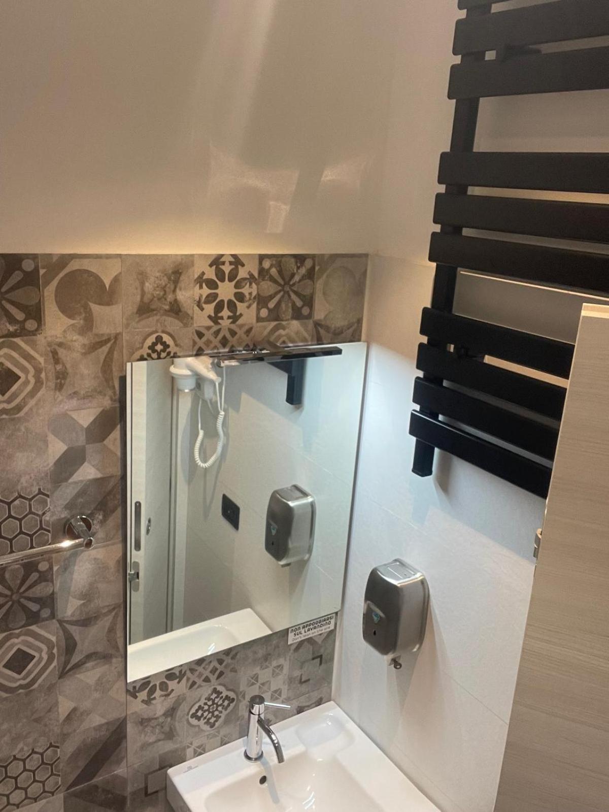 Drooms 4,0 Domotic Smart Self 24H,7 Vicino Treni Porta Susa E Centro Storico Torino Dış mekan fotoğraf