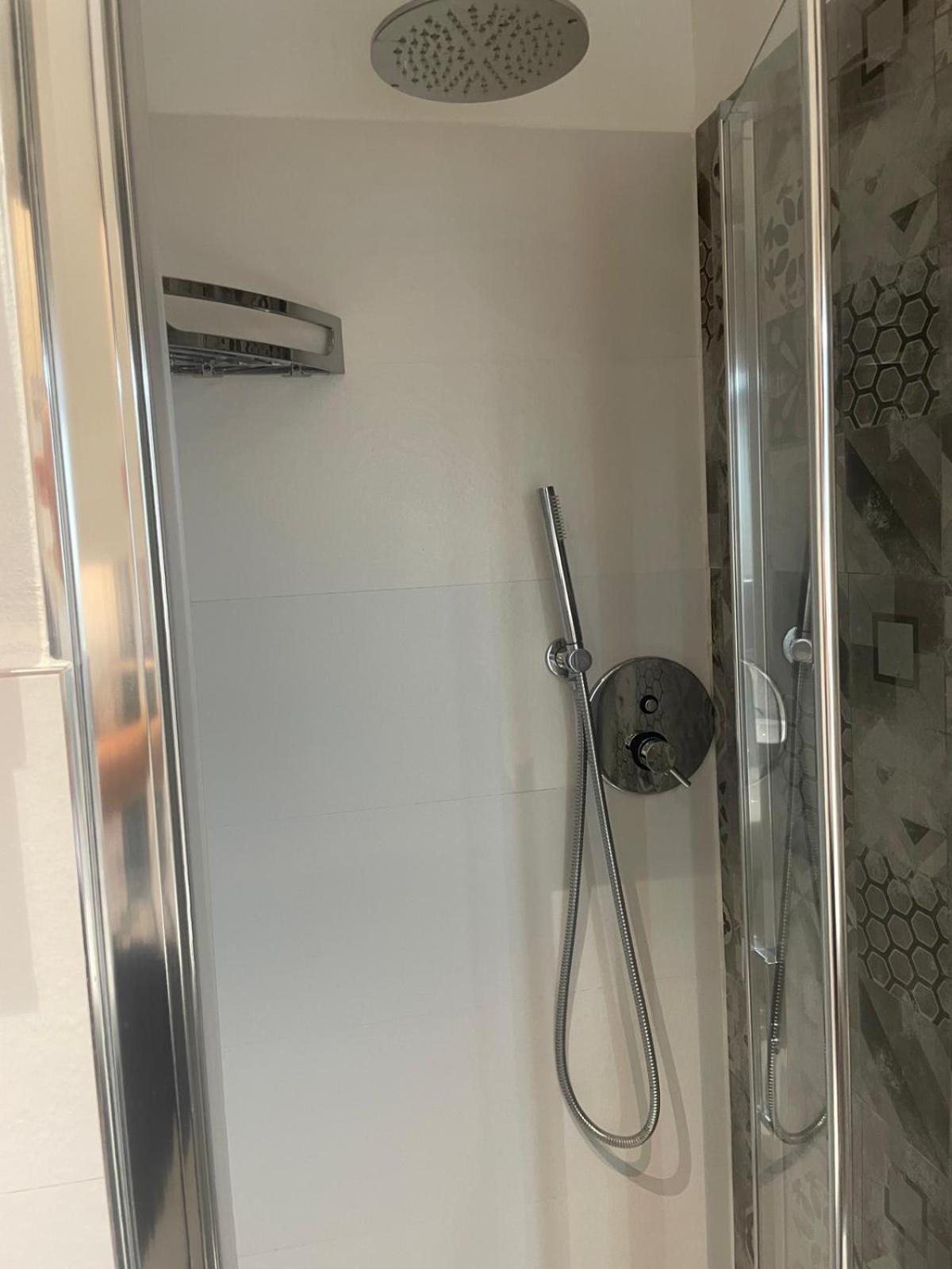 Drooms 4,0 Domotic Smart Self 24H,7 Vicino Treni Porta Susa E Centro Storico Torino Dış mekan fotoğraf